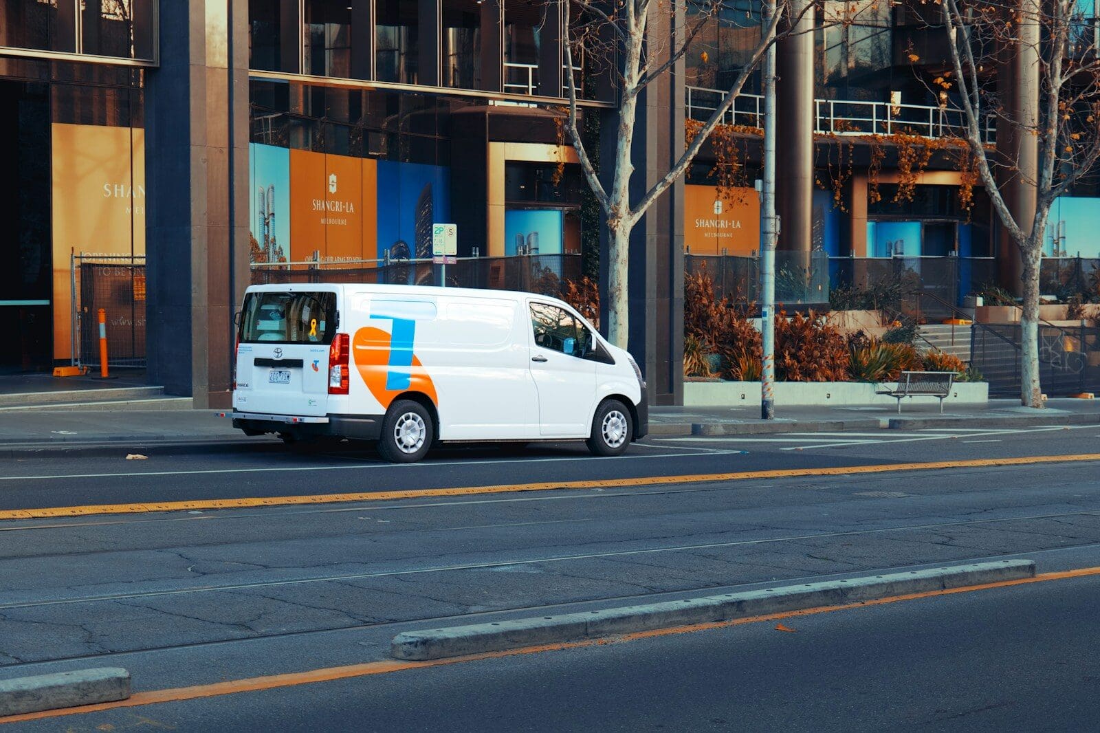 How Shorter Days and Night Driving Affect Commercial Auto Insurance Risk
